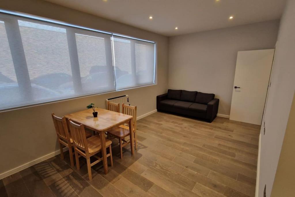 Dream Apartment Finchley 4 Min Walk To The Train Hendon Luaran gambar