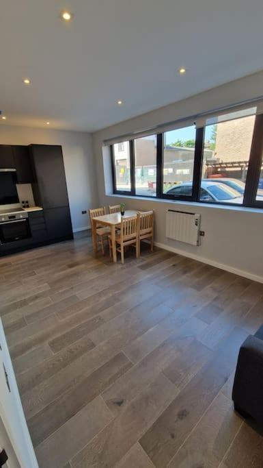 Dream Apartment Finchley 4 Min Walk To The Train Hendon Luaran gambar