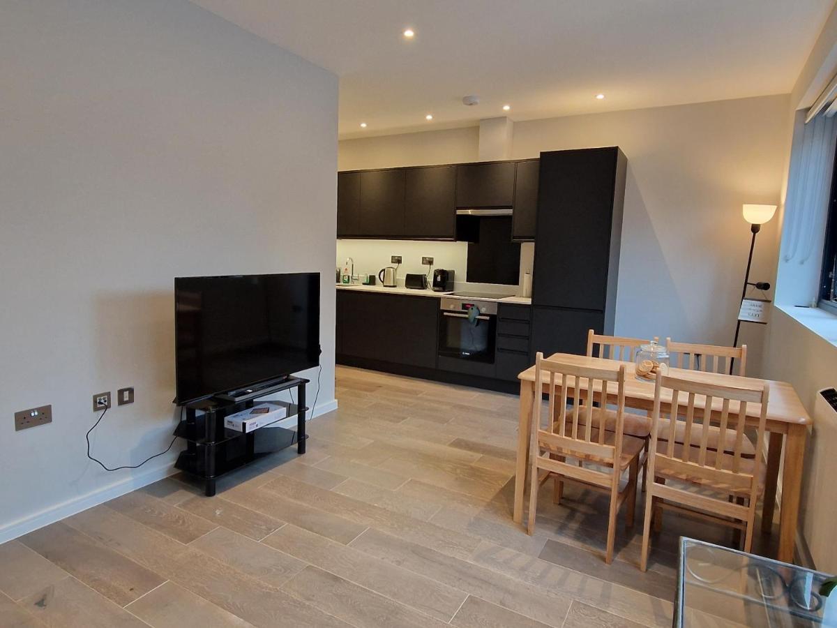 Dream Apartment Finchley 4 Min Walk To The Train Hendon Luaran gambar